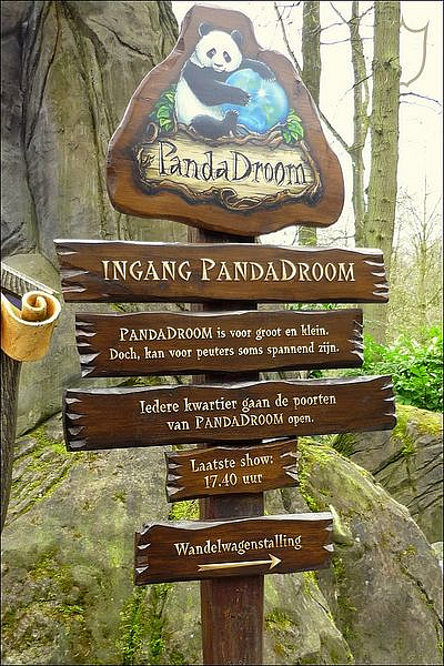 PandaDroom, bord buiten